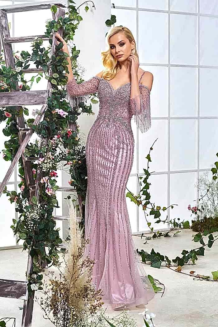 Kayık Yaka Taş İşlemeli Uzun Pembe Abiye Elbise