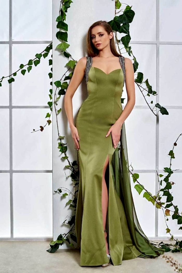 Alternative view of Yırtmaçlı Sırt Dekolteli Yeşil Uzun Abiye