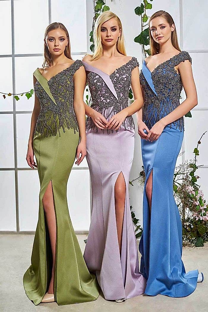 Omuz Detaylı Taşlı Yırtmaçlı Abiye