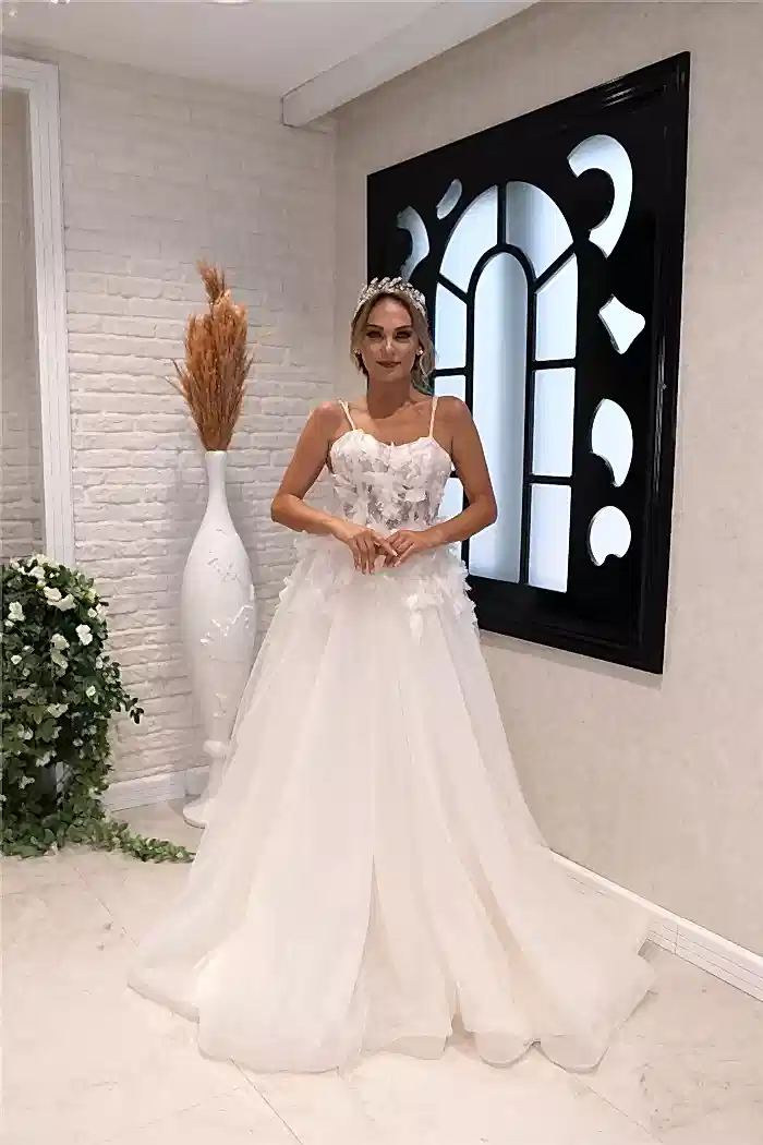 Balon Kol Detaylı 3 Boyutlu Helen Gelinlik