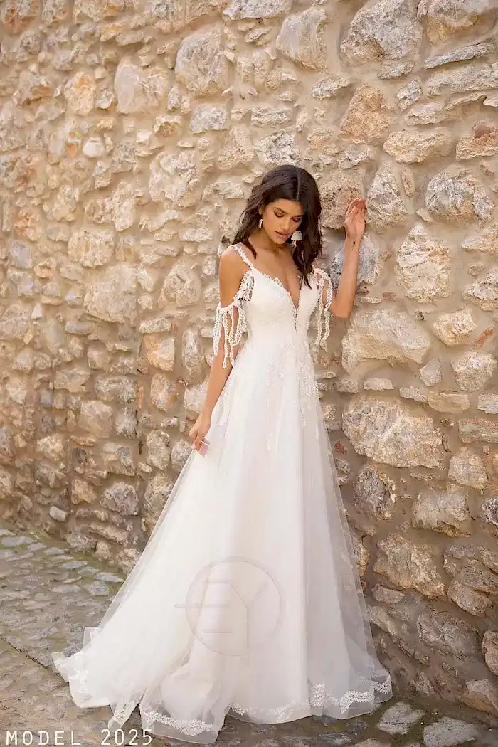 Alternative view of Emine Yıldırım Model 2025