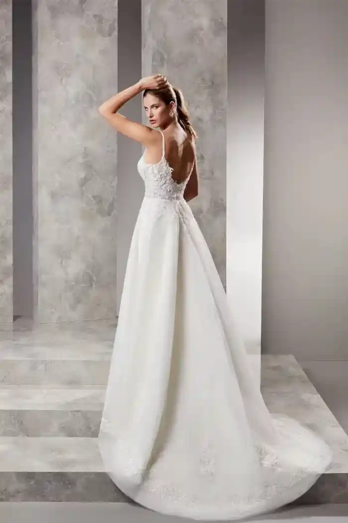 Tül Etekli Omuz Askılı Helen Gelinlik