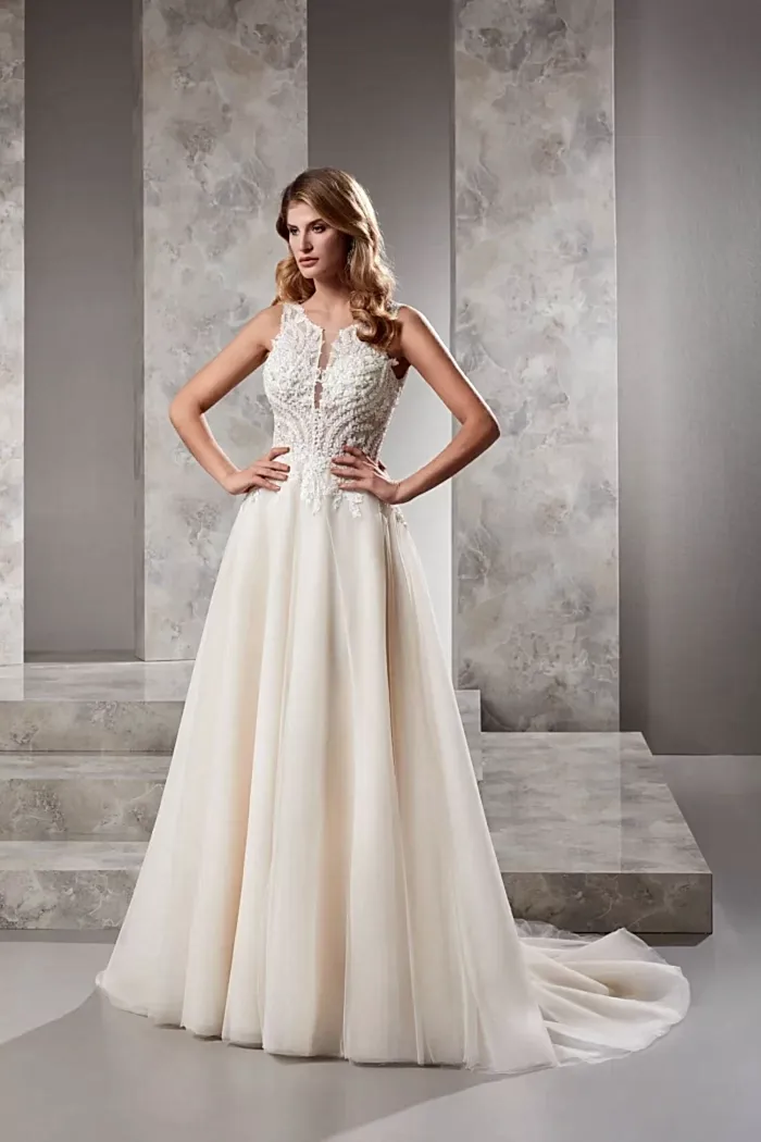 Yarım Kayık Yaka Yaprak Desenli Nude Helen Gelinlik