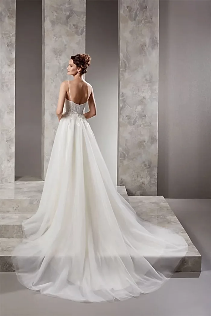 Alternative view of Çift Taş Askılı Derin Dekolteli Şifon Helen Gelinlik