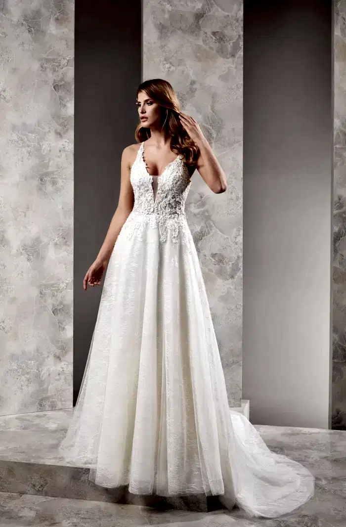 Derin V Yaka Çapraz Sırt Detaylı Helen Gelinlik