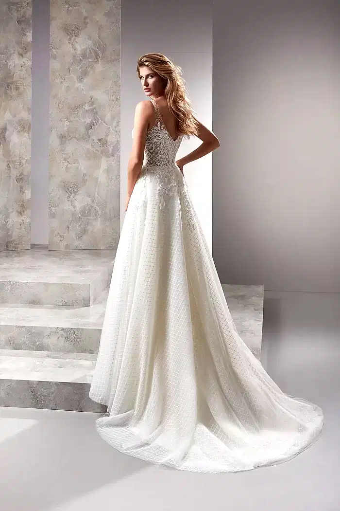 Tulle Straps V-Neck Deep-Decollete Plaid Tulle Helen Wedding Dress