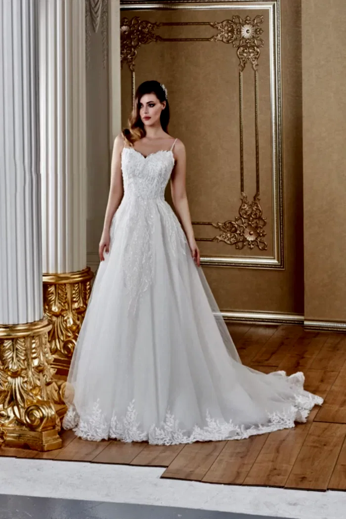 Öpücük Yaka Spagetti Askılı Sırt Dekolteli Helen Gelinlik