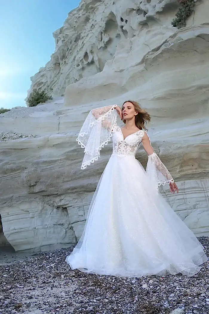 Transparan Sırt İşlemeli İspanyol Kol Helen Gelinlik