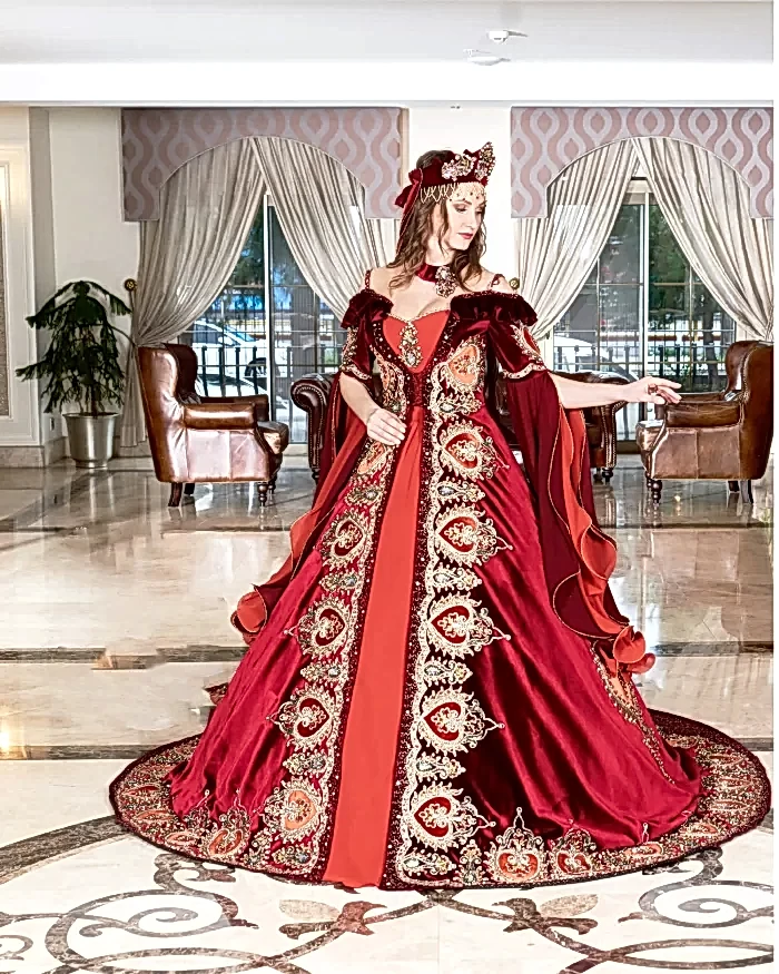 Kırmızı Düşük Omuz Kaftan Bindallı