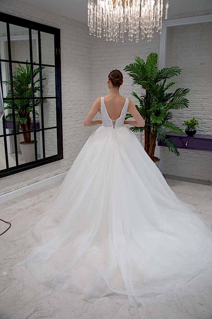 Alternative view of 3 Boyutlu V Yaka Prenses Gelinlik Modeli