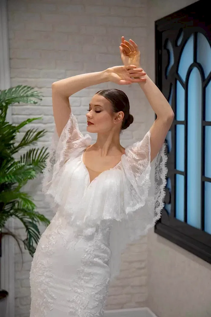 Alternative view of Lace and Tulle Embroidered V-Neck Mermaid Wedding Dress