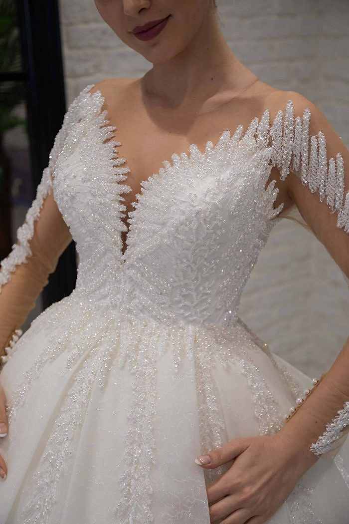 Alternative view of Kristal Taş İşlemeli Kol Dekolteli A Kesim Gelinlik