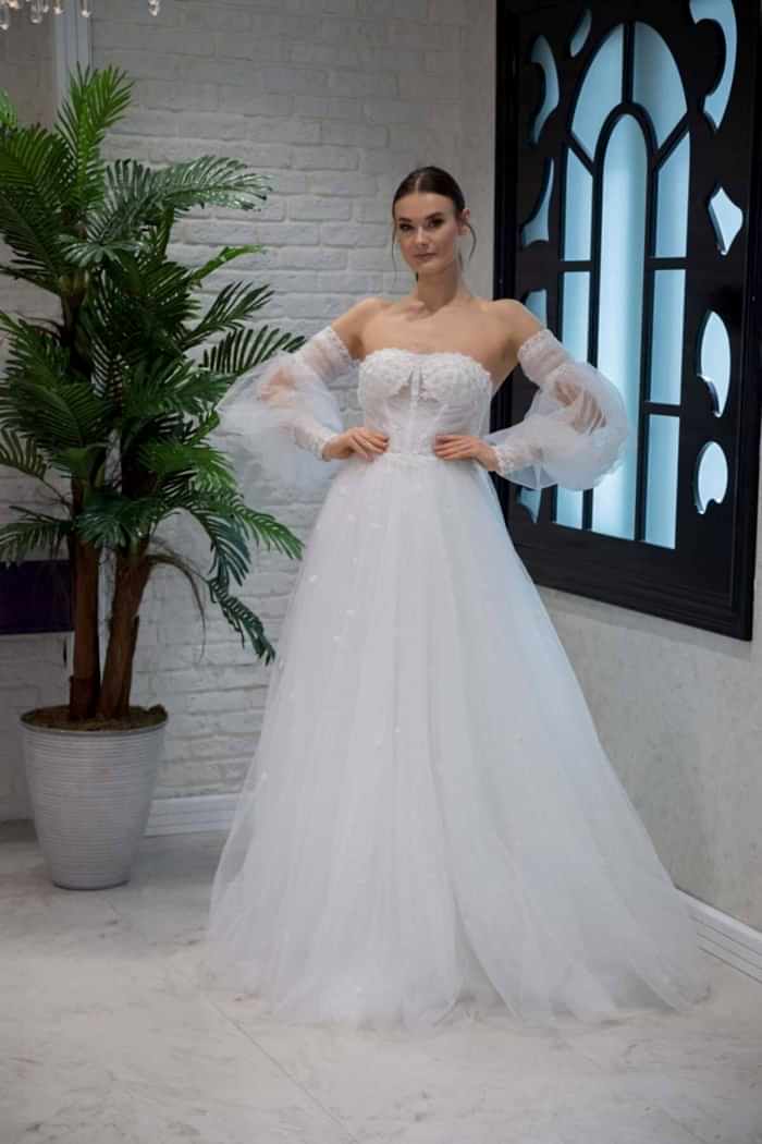 Çiçek İşlemeli Bohem Kol Helen Gelinlik