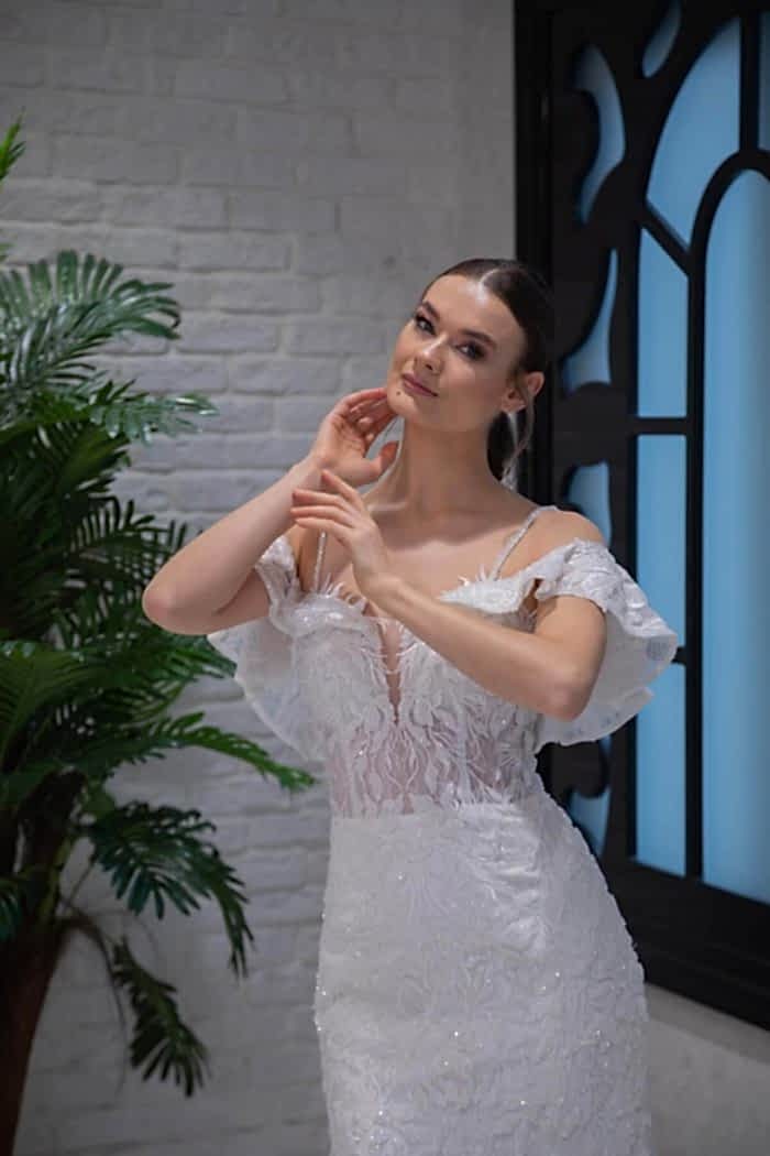 Alternative view of Omuz Askılı Kuyruklu Balık Gelinlik