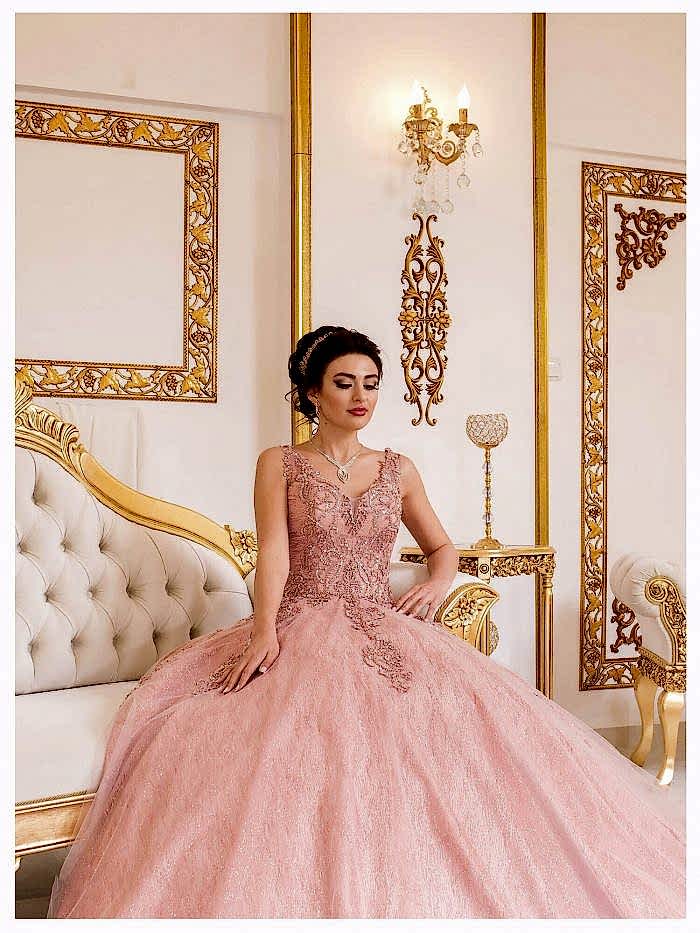 Kristal Taş İşlemeli V Yaka Pembe Nişanlık