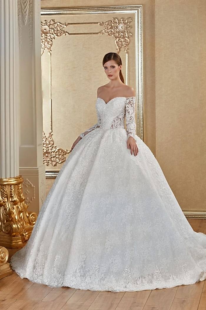 Straplez Yaka Uzun Kol Transparan Sırt Dekolteli Prenses Gelinlik