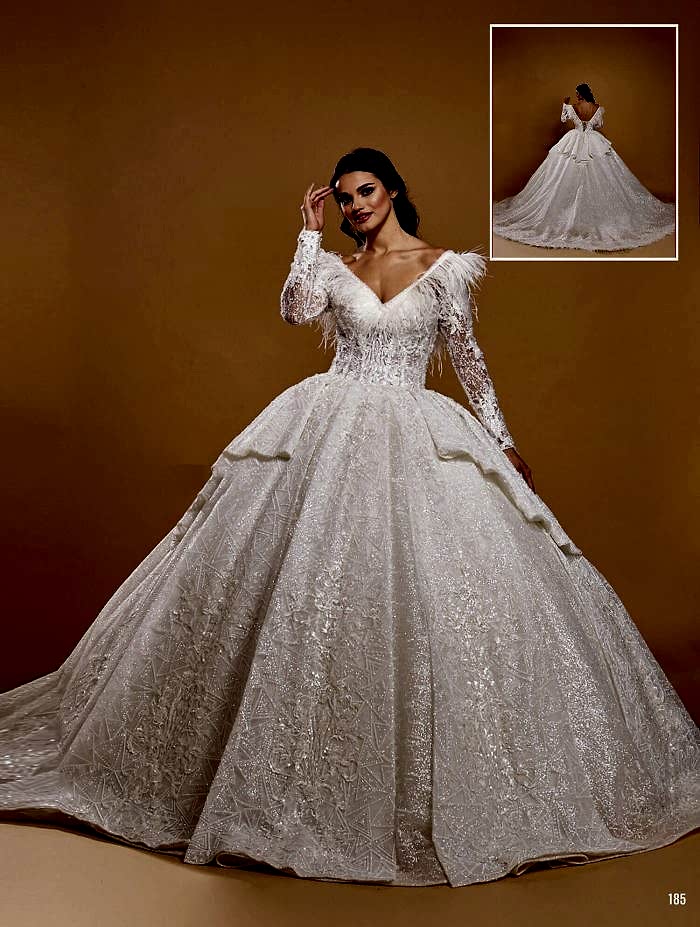 Derin V Yaka Uzun Kol Eteği Pileli ve Volanlı Prenses Gelinlik