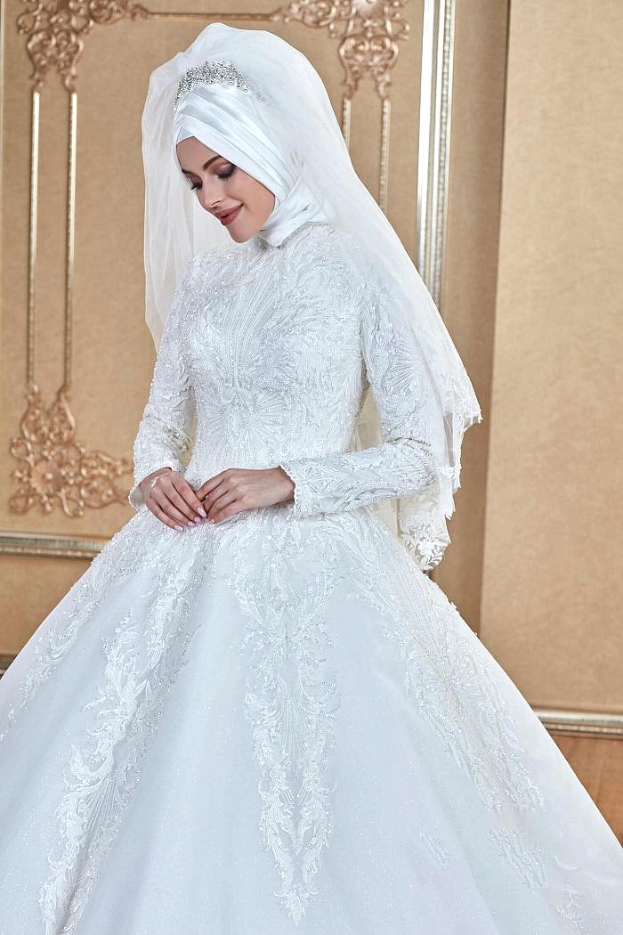 Payet İşlemeli Işıltılı Tül Üzeri Prenses Tesettür Gelinlik
