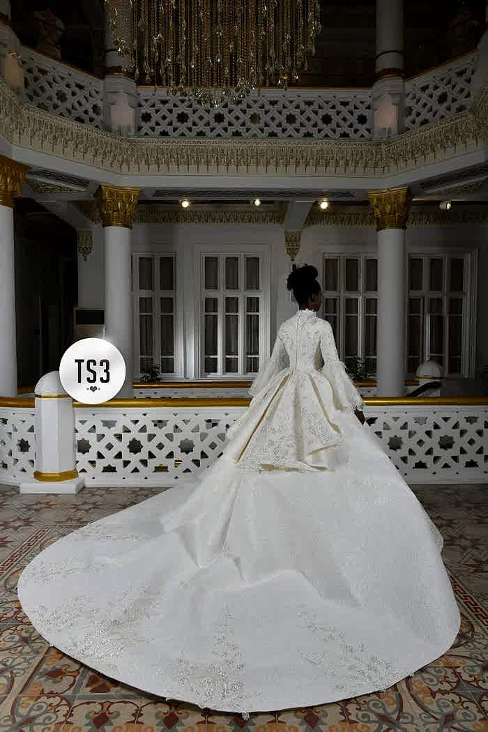 Alternative view of İspanyol Kol Kuyruk Detaylı Payet İşlemeli Prenses Tesettür Gelinlik