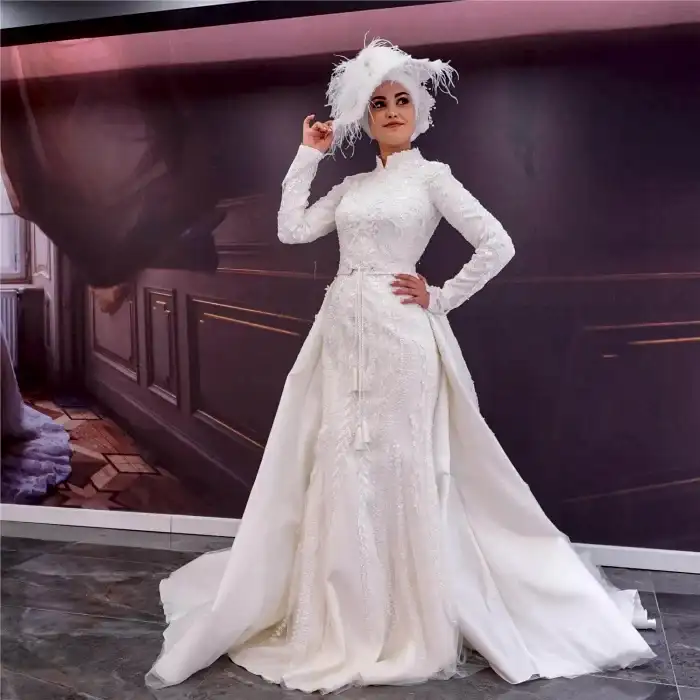 Demonte Etek Hakim Yaka Balık Tesettür Gelinlik