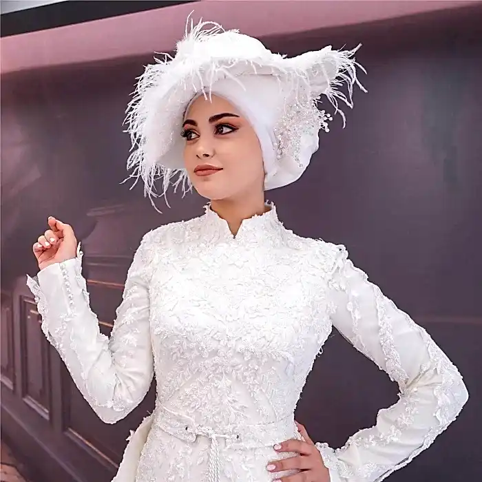 Alternative view of Demonte Etek Hakim Yaka Balık Tesettür Gelinlik