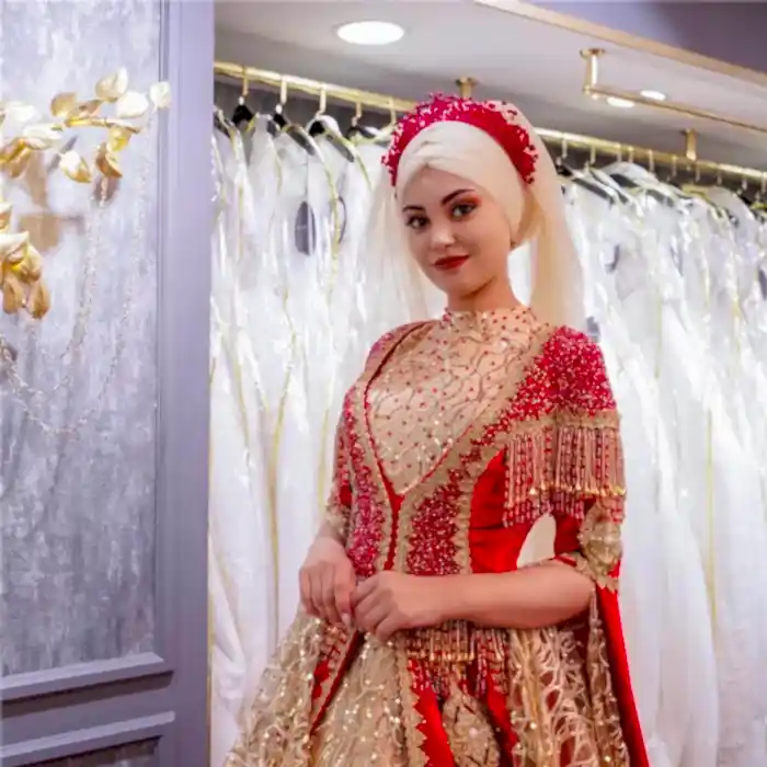 Alternative view of Kırmızı Kabarık Tesettür Bindallı