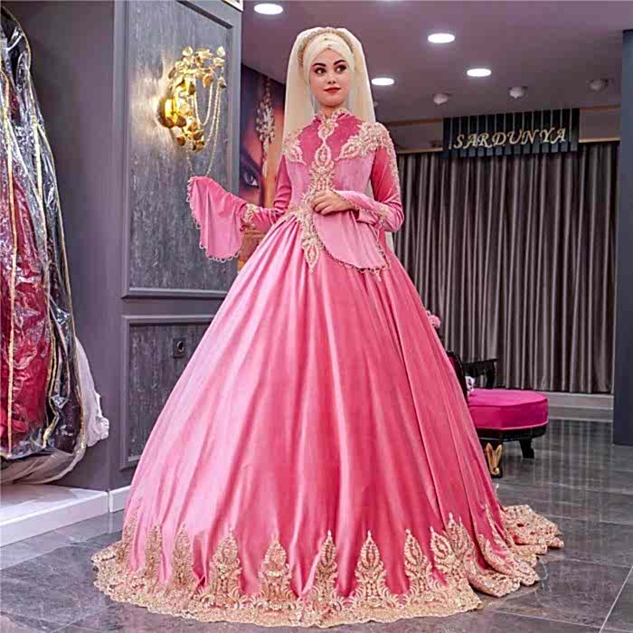 Alternative view of Pembe Uzun Kollu Kabarık Tesettür Nişanlık