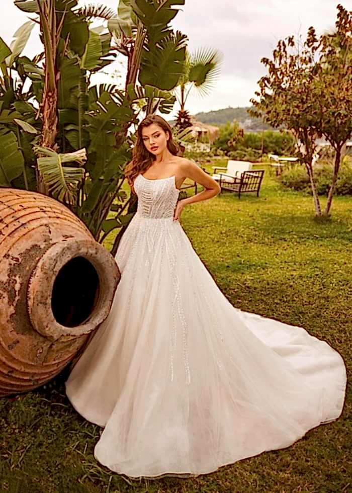 İnci Detaylı Straplez Yaka Helen Gelinlik