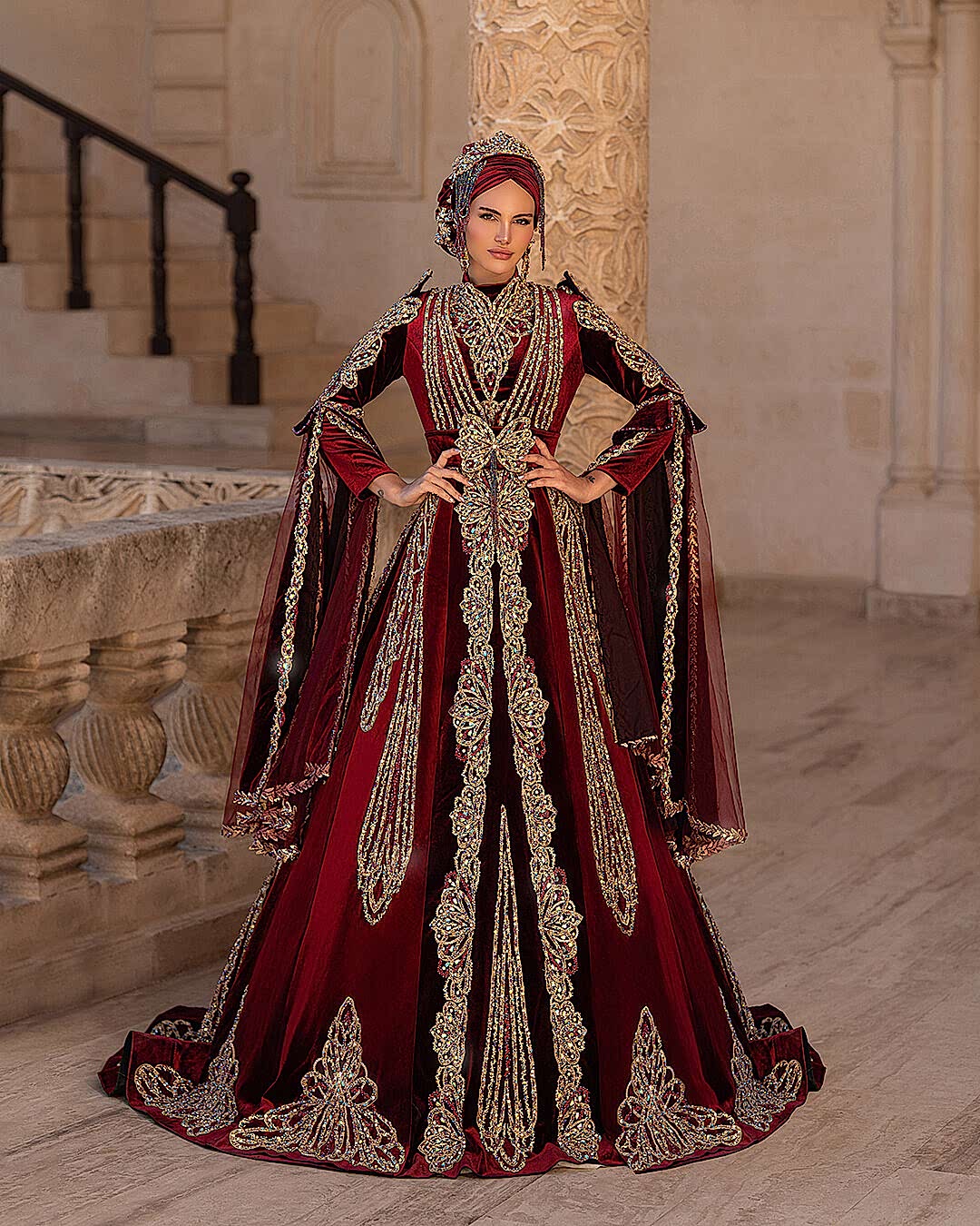 Kırmızı Kelebek ve Taş İşlemeli Tesettür Kaftan Bindallı