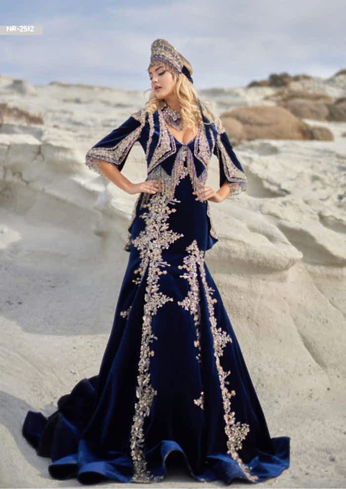 Lacivert İşlemeli Kol Detaylı Bindallı