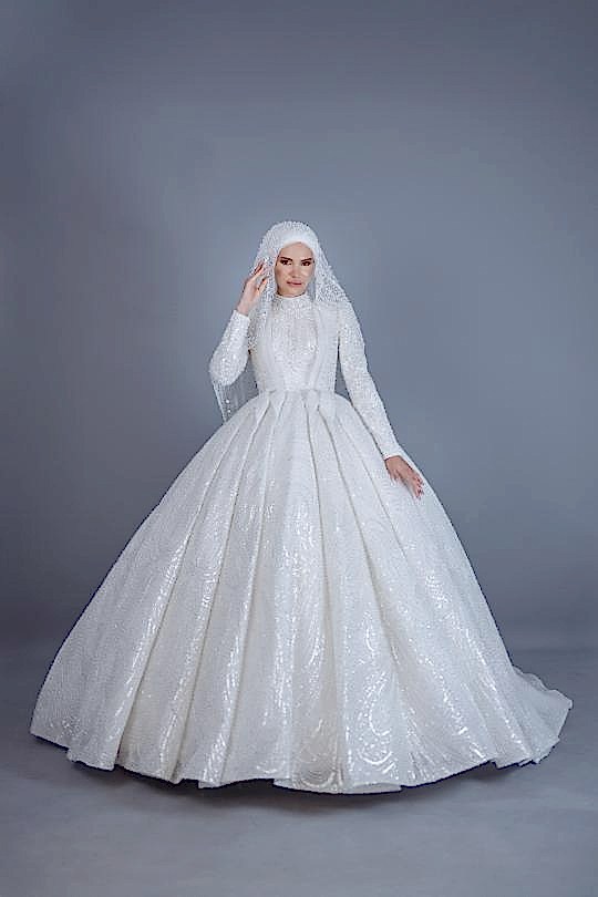 Kaburga Prenses İşlemeli Tesettür Gelinlik